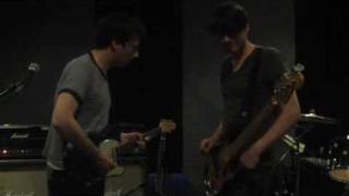EXCLUSIVE! Blur rehearse Mellow Song for their 2009 tour (Official Video)