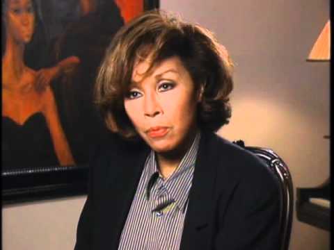 Diahann Carroll discusses "Roots" - EMMYTVLEGENDS.ORG
