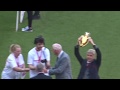 Arsene Wenger guard of honour & golden trophy - Clock End