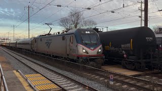 New Year’s Eve Trains and a 4-way meet @ Newark Station, DE