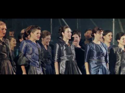 A LAMMERMOORI LUCIA RÖVIDEN