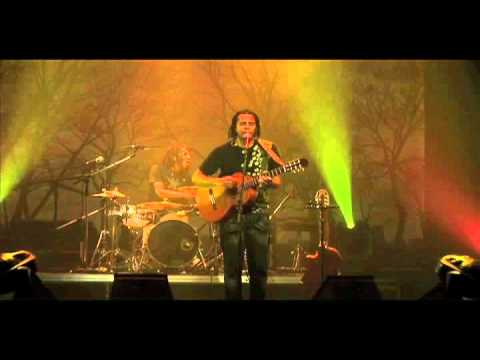 Tiro Onda (live with subtitles)