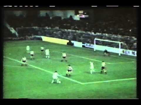 1977 (December 7) Athletic Bilbao (Spain) 1-Aston Villa (England) 1 (UEFA Cup) (one goal only).avi