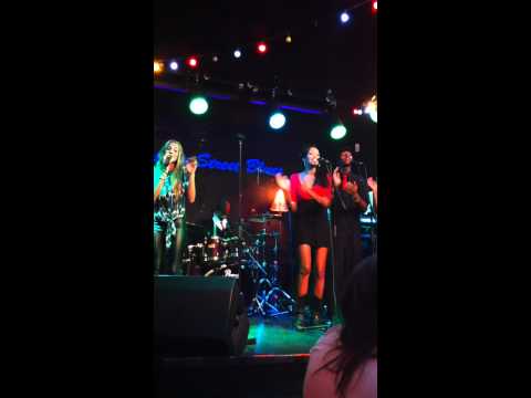 Edei Music, Loved live @ Charlotte Street Blues - wearing her RIST watch!