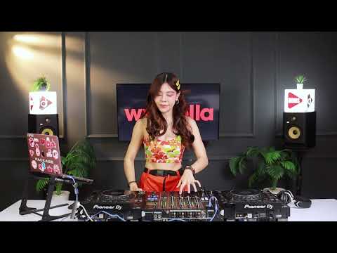 DJ WYNTELLA MIXTAPE 10.0 ( STADIUM BOUNCE , INDO BOUNCE, PACKAGE COLLECTIVE , CUCU EYANG )