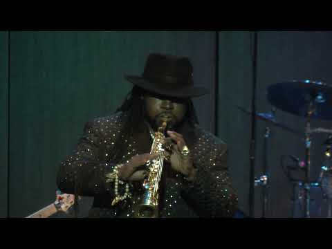 Yancyy   Get In On It