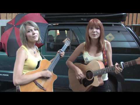 download lagu mp3 mp4 Mona Lisa Twins el California, download lagu Mona Lisa Twins el California gratis, unduh video klip Mona Lisa Twins el California