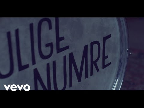 Halvnøgen - Ulige Numre