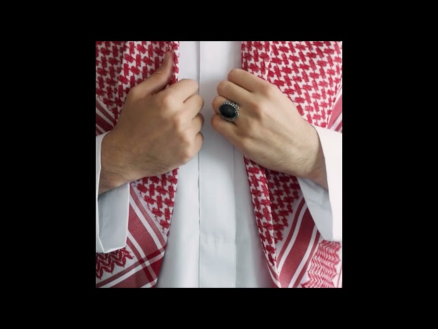 Men's silver ring decorated with black onyx stone