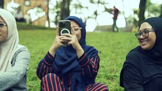 Vikri And My Magic Friend - 411 || Live Session At Ruang Renung