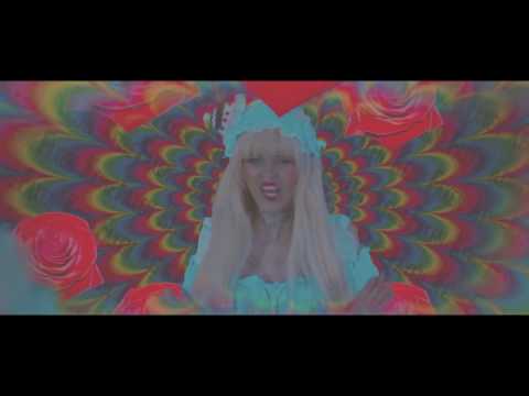 Mrs. Nina Chartier - #machmakeinefaxen