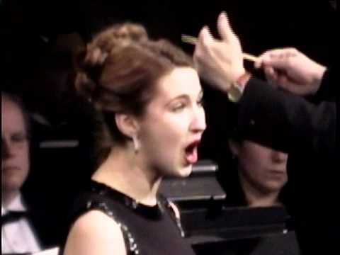 Aimee Leonard sings with the Sudbury Symphony