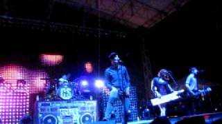 Cobra Starship - Living in the Sky With Diamonds [6/12/10]