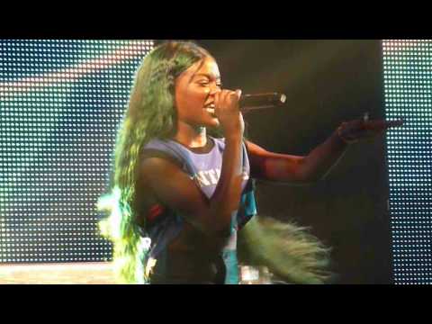 Azealia Banks - L8er (Liverpool O2 02 October 2012)