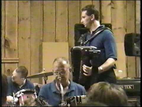 Scrubby & The Dynatones - Blondie's Polka