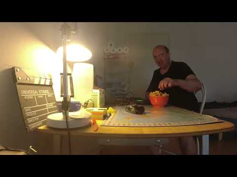 MongoTV_12722 - DEL 2 - SPISER SKÅL CHIPS SØNDAG AFTEN - MONGO TV 9 ÅR