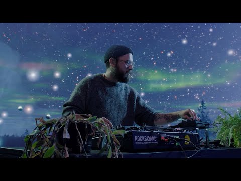 Sanoi - Silver (feat. Beacon Bloom) [Live]