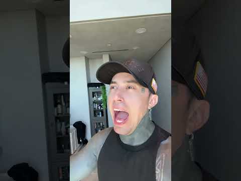 Ronnie Radke UNLEASHES “God Is A Weapon” Live! 🔥🎤