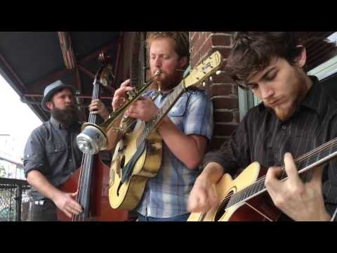 The Vignes Rooftop Revival -- Mamãe Oxum (traditional)