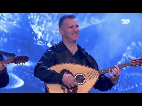 Ilir Sallaku & Grupi i burrave të Kavajës - Brenda zemrës kam Kavajën - Na bashkoi kënga popullore