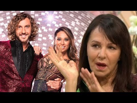 Katya and Seann kiss: 'They KNOW there are cameras everywhere' Arlene Phillips SLAMS pair