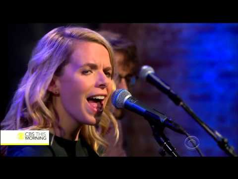 Aoife O'donovan sings Magic Hour live on CBS January 2016 in HD HiQ 1080p.
