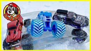 Download lagu FIRE & ICE Monster Jam & Hot Wheels Monster Trucks ❄️ FROZEN IN ICE mp3
