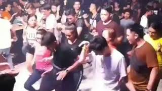 Download lagu Story wa dugem goyang ricuh mp3 Download lagu Story wa dugem goyang ricuh mp3
