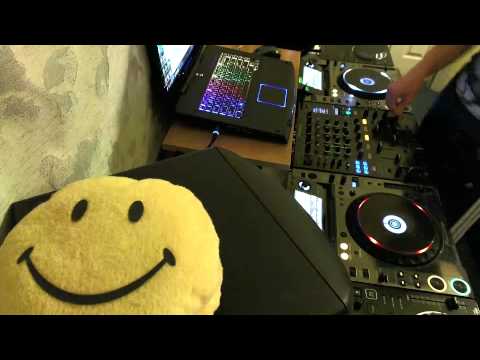 Danomate - EMFA Feature Mix