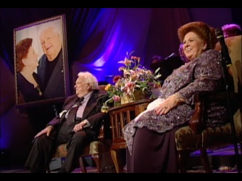 Bill Gaither and friends celebrate Vestal & Howard Goodman's 50th wedding anniversary.