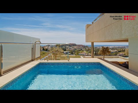 Discover Arrayanes 2, a wonderful duplex penthouse located in Marbella. DM Properties-Knight Frank