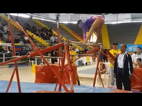 Rutina de ejercicios en barras asimétricas nivel 1 USAG