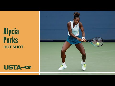 Alycia Parks' Incredible Backhand Smash Winner | 2023 US Open
