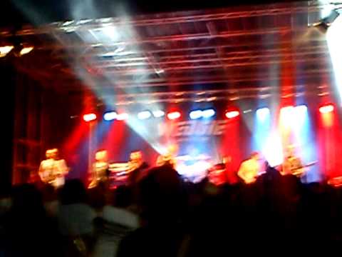 Minnah Karlsson, Andreas Weise, Vatten och Vis festivalen i Vänersborg - Living on a prayer