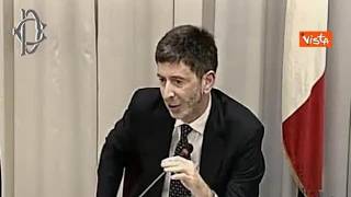 Speranza: «Tachipirina e vigile attesa» slogan figlio di propaganda becera