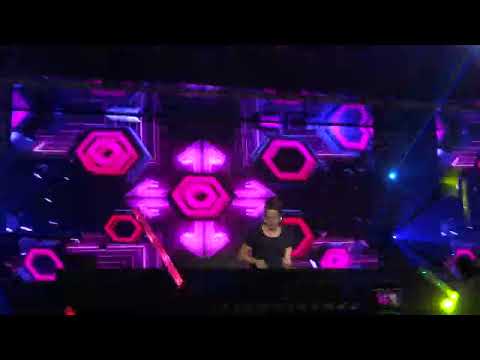 Dannic vs. Galantis vs. Audien - U & I Rock The Hindsight(Dannic Smashup)(2015.05.07 Live At Face)