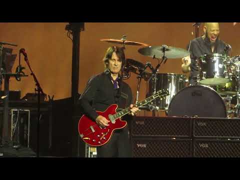 Something - Paul McCartney (Montreal 2025 1st night)