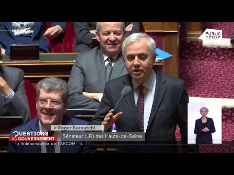 "Vous interférez avec les décisions de l'Arcom", accuse Roger Karoutchi (LR)