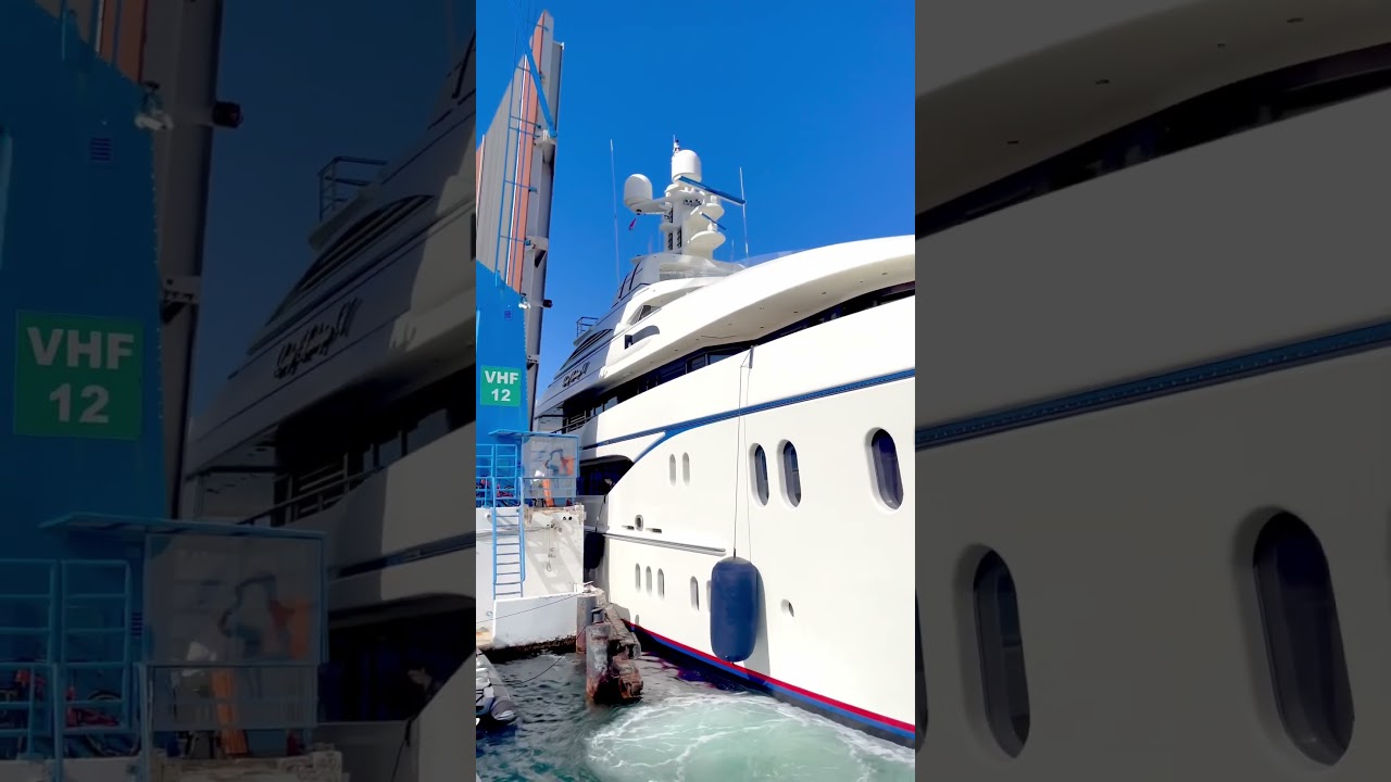 St. Maarten Yacht Club: 'Lady Kathryn V' Navigates Simpson Bay Bridge - Spectacular Moment!