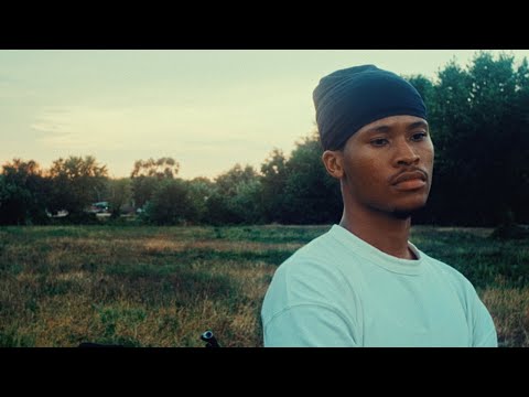 Mamadou. - Traces. (Official Video)