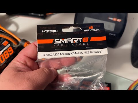 Die Spektrum Smart Akkus der Grom Modelle laden