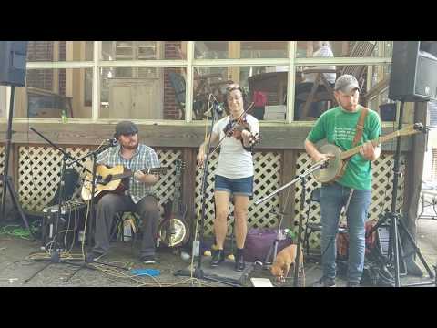 Picking Up Peanuts - Miss Moonshine, Evan Kinney, Joe Brown - GA Tech Picnic