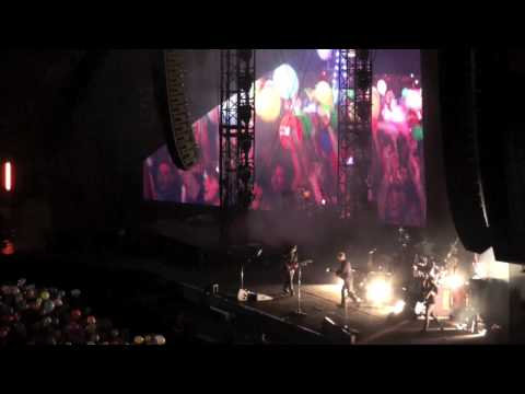 Coldplay@Udine 31 08 2009 - Intro + Life in Technicolor