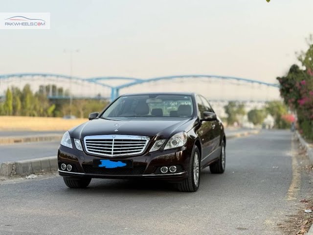 Mercedes Benz E Class E200 2011 for Sale