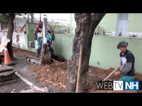 Comusa instala novos canos para melhorar abastecimento de água