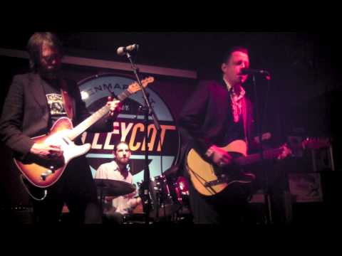 Ian Siegal - 'Business Man'  | 13 Mar 2013 | AlleyCat blues jam | BluesRoutes | HD