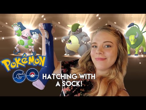 HATCHING 9 SHINY REGIONAL EGGS (using a sock) in Pokémon Go! Ultra Bonus Week 2 Event!