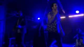 Un air de fête Music Video