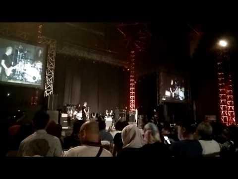 Dewa 19 & Ari Lasso-Aku Milikmu (Live at Gedung Sultan Suriansyah Banjarmasin)