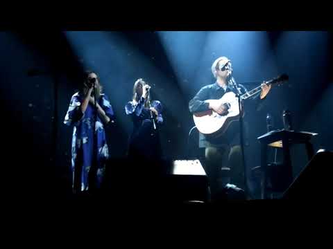 Fleet Foxes + First Aid Kit - "Tiger Mountain Peasant Song"